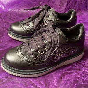 Geox Respira metallic lace up runners, NWOB, size 30